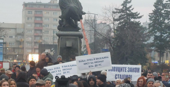 Ovdje smo da ukažemo na nepravdu i otimačinu od Bijeljine i Banjaluke (VIDEO)