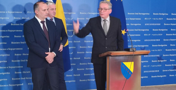 Zabraniti da UIO BiH kupi zgradu Mileta Radišića