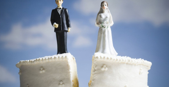 Razvodili se i venčavali 12 puta da bi dobili odštetu!