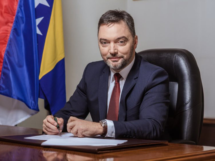 Detalji novih američkih sankcija Staši Košarcu i Dodikovoj rodbini i prijateljima