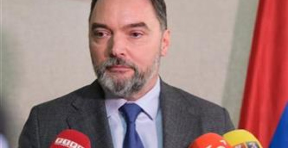 Košarac o crnoj listi: Čast je biti dio Dodikovog tima