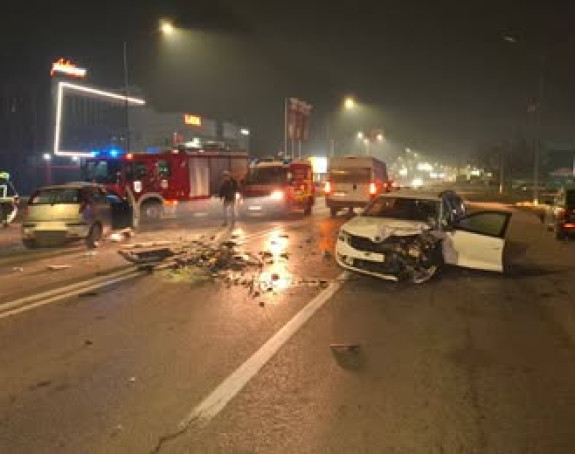 Težak sudar u Banjaluci: Jedna osoba povrijeđena