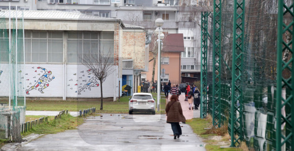 Mladić (19) nožem napao učiteljicu i učenike, dijete (7) preminulo