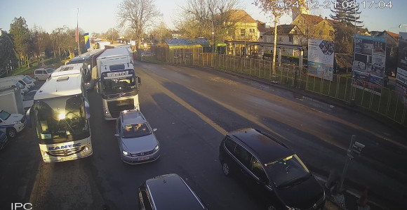 Duge kolone vozila iz pravca Hrvatske na ulasku u BIH