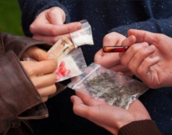 Vreba opasnost: Mladi ne spavaju, ne jedu danima...