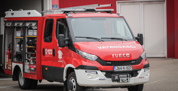 Požar na stambenom objektu u Novom Gradu
