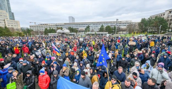 Slovačka: Protest zbog posjete premijera Fica Moskvi