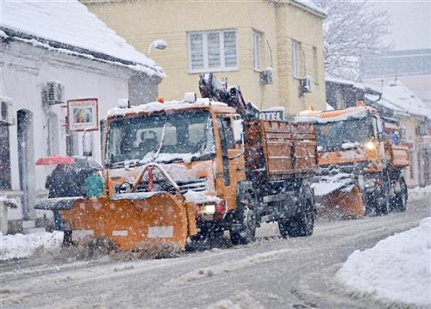 U osnovnim školama u Banjaluci otkazana nastava 
