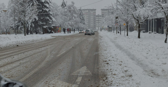 Na snazi obustava saobraćaja za kamione na Romaniji