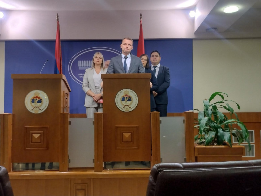 Da Igor nije uzeo milione, svaka kuća bi imala grtalicu