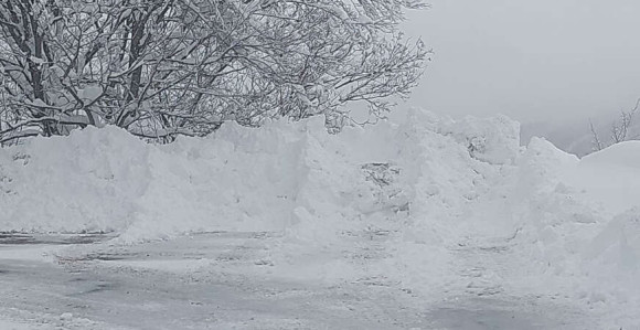 Zbog snijega Istočni Drvar potpuno odsječen od svijeta
