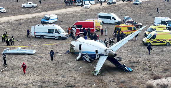 Avion napravio dva kruga prije pada, nađena crna kutija