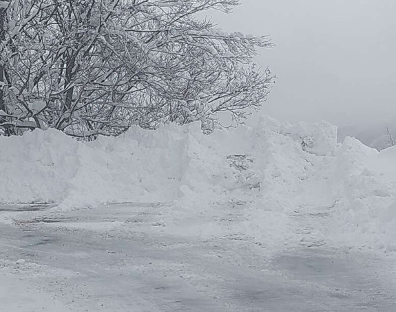 Zbog snijega Istočni Drvar potpuno odsječen od svijeta