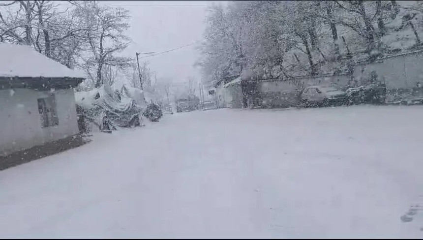 Probili se do jedne, još tri osobe zametene (VIDEO)