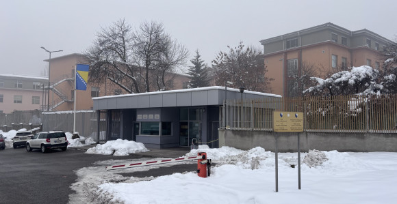 Nenadu Nešiću pozlilo, odveden u bolnicu. Ročište pred Sudom BiH odloženo na par sati