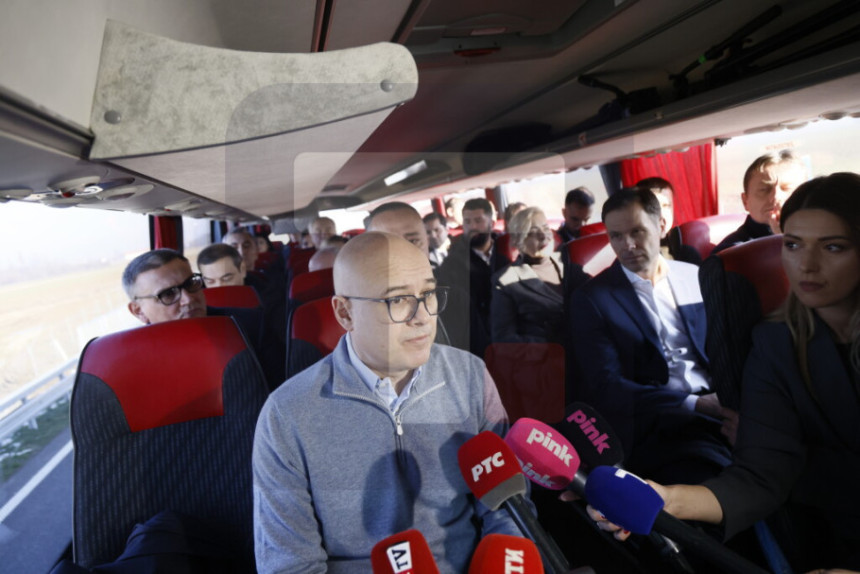 Rad je najbolji odgovor na kritike, Srbija se gradi