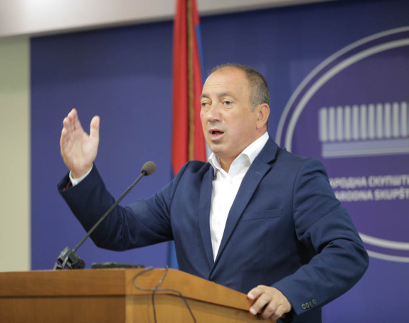 Viškoviću, prestani lupati, tvoja policija uhapsila Nešića