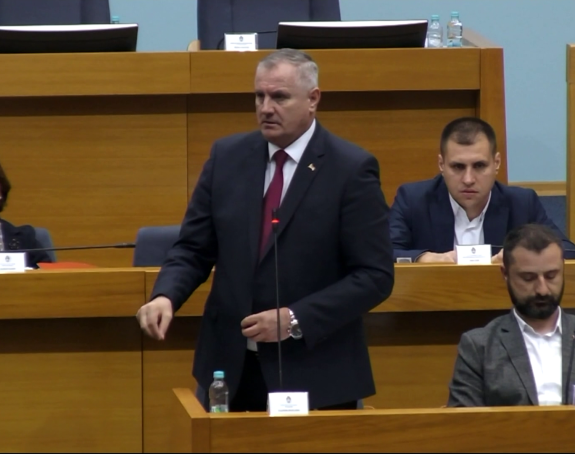 Кредит од 100 милиона евра и даље под велом тајни