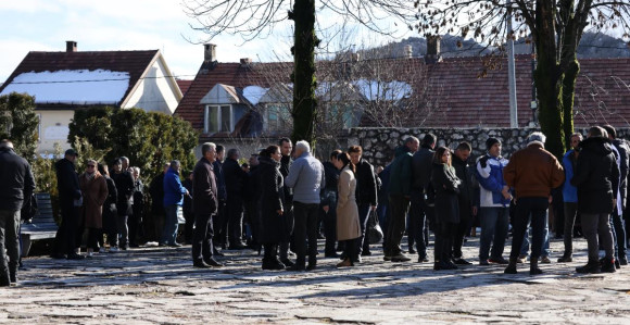 Ne može biti sahranjen s ljudima koje je ubio