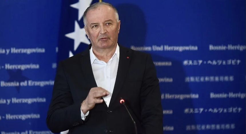 Хелез забранио прелет војног авиона или хеликоптера из СРБ