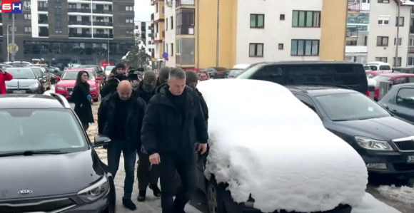 Uhapšeni ministar Nenad Nešić se vodi na bolovanju