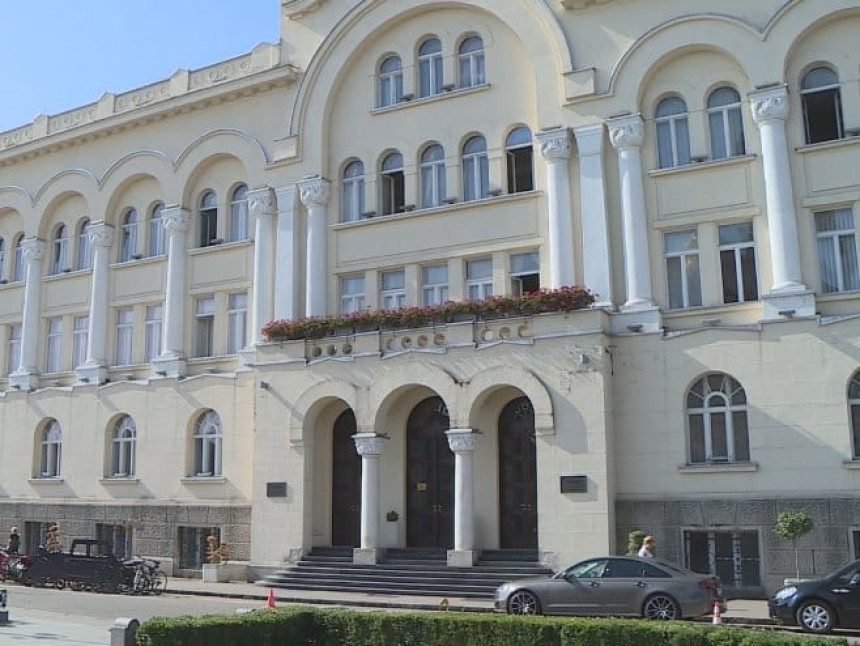 Јешић: Зашто су плате у градској управи спорне