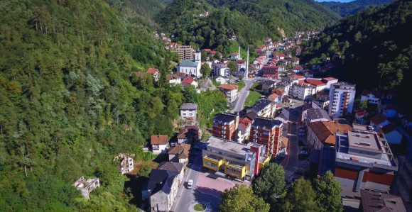 Svađa u koaliciji: "Neće ti sin raditi, dok sam ja u SNSD"
