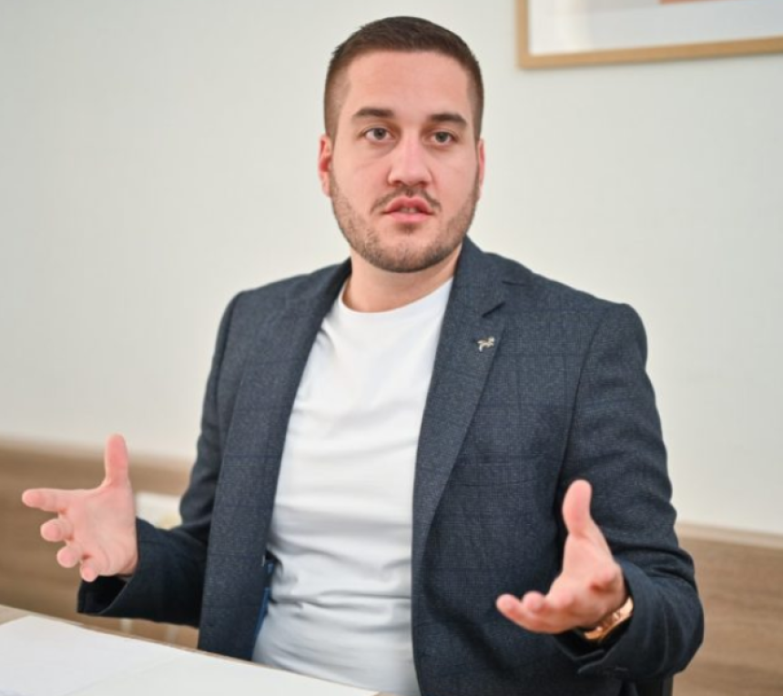 Одборници СНСД спавају зимски сан