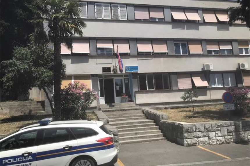 Muškarac preminuo na glasačkom mjestu u Hrvatskoj