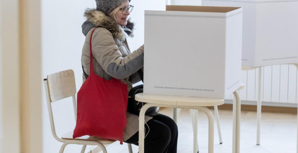 Počelo glasanje u drugom krugu za predsjednika HR