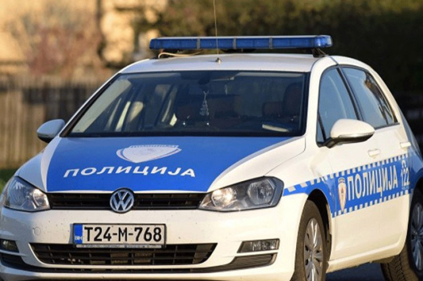 Težak udes kod Mrkonjić Grada - Žena povrijeđena