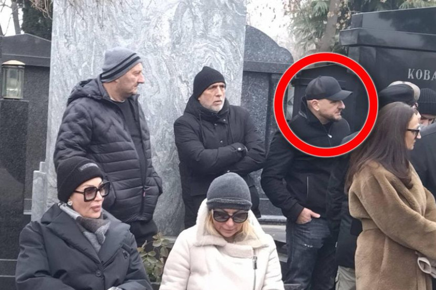 Prvi put u javnosti: Luka Bojović na pomenu Arkanu