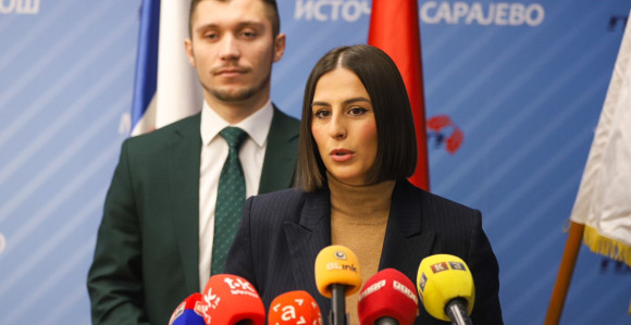 Inicijativa Vladi Srpske: Povećati materinski dodatak