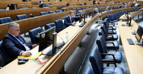 Odgođena sjednica, ponovo zapeli evropski zakoni