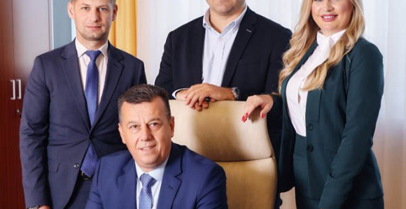 Andrea Dorić čuva direktorsku fotelju Milanu Dakiću