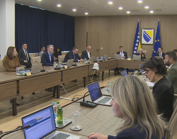 SMBiH nije glasao o smjenama Nešića i Konakovića