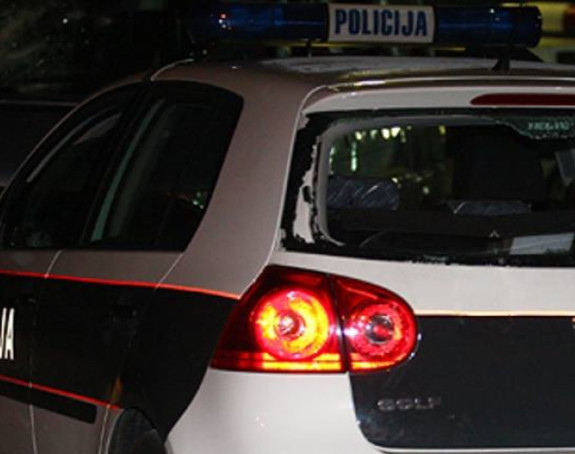 Tuzla: Saobraćajna nesreća, osam lica povrijeđeno