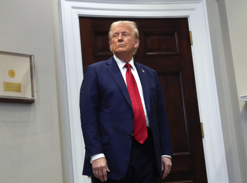 Anketa: Skoro 47 odsto Amerikanaca podržava Trampa