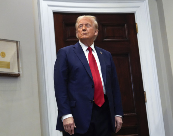 Анкета: Скоро 47 одсто Американаца подржава Трампа