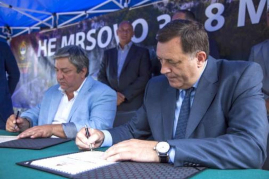 Ruski oligarh traži 234 miliona KM za „Comsar“, isti onaj koji mu je Dodikova vlada poklonila