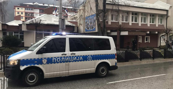 Dojava o bombi bila lažna u školi u Doboju i Zvorniku