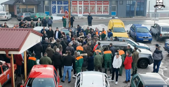 Штрајк упозорења у ШГ "Височник": Исплатите плате!