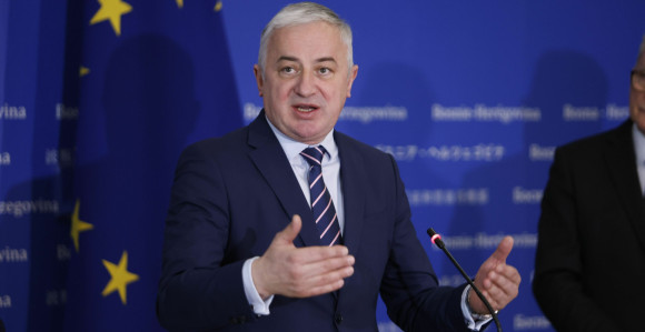 Корак напријед: Најнеуспјешнија коалиција се распала
