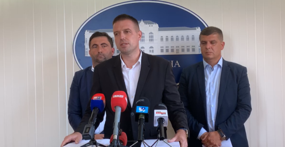 "Našim novcem kupujemo naše rudno bogatstvo?!"