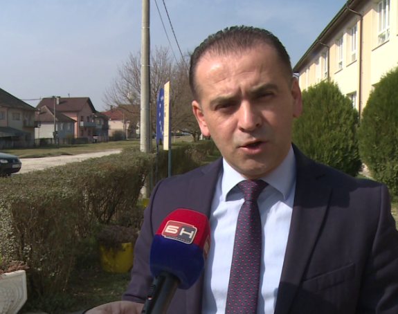 "Dodik ogolio dvoličnu politiku SNSD-a"