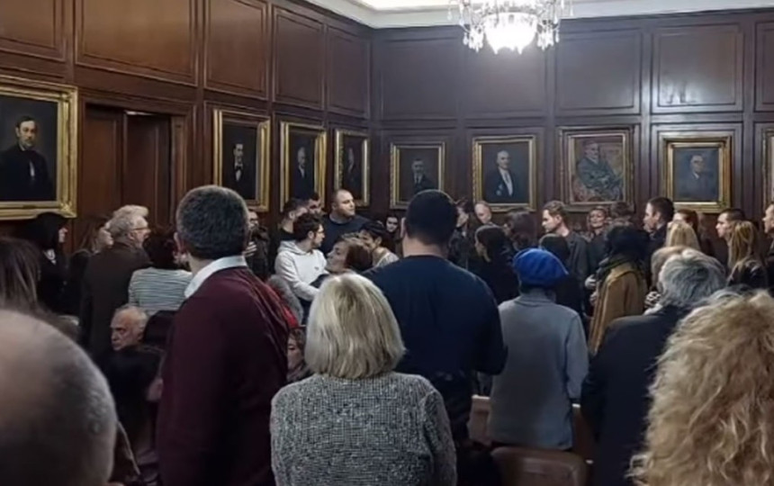 Upad u Maticu srpske, prekinuta akademija