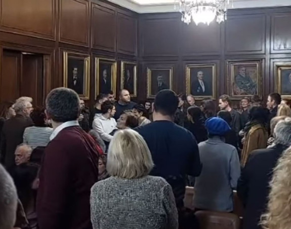 Upad u Maticu srpske, prekinuta akademija
