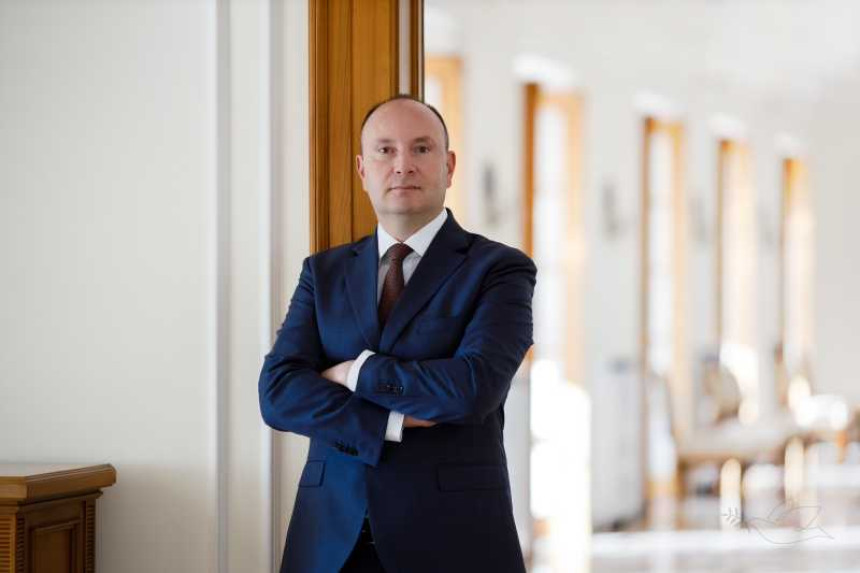 Gradonačelnik Novog Sada podnosi ostavku