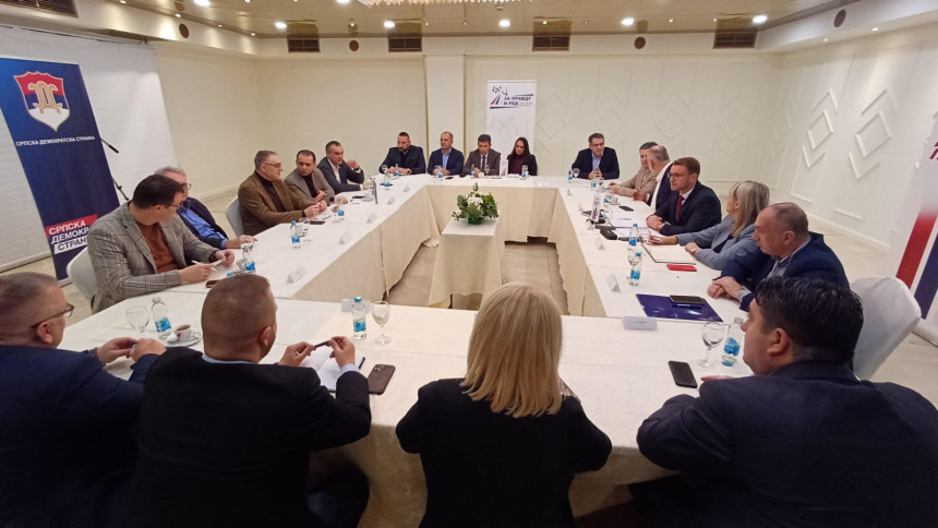 Опозиционе странке спремне да уђу у власт на нивоу БиХ