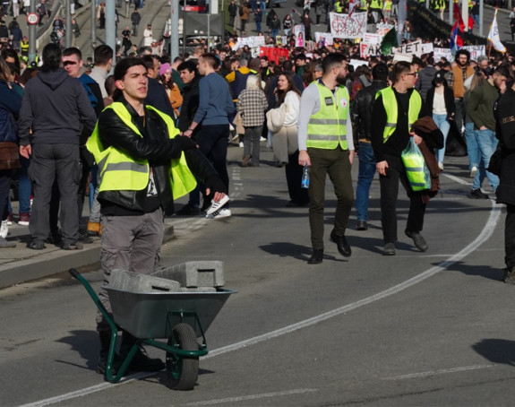 Završena blokada od 24h na Autokomandi